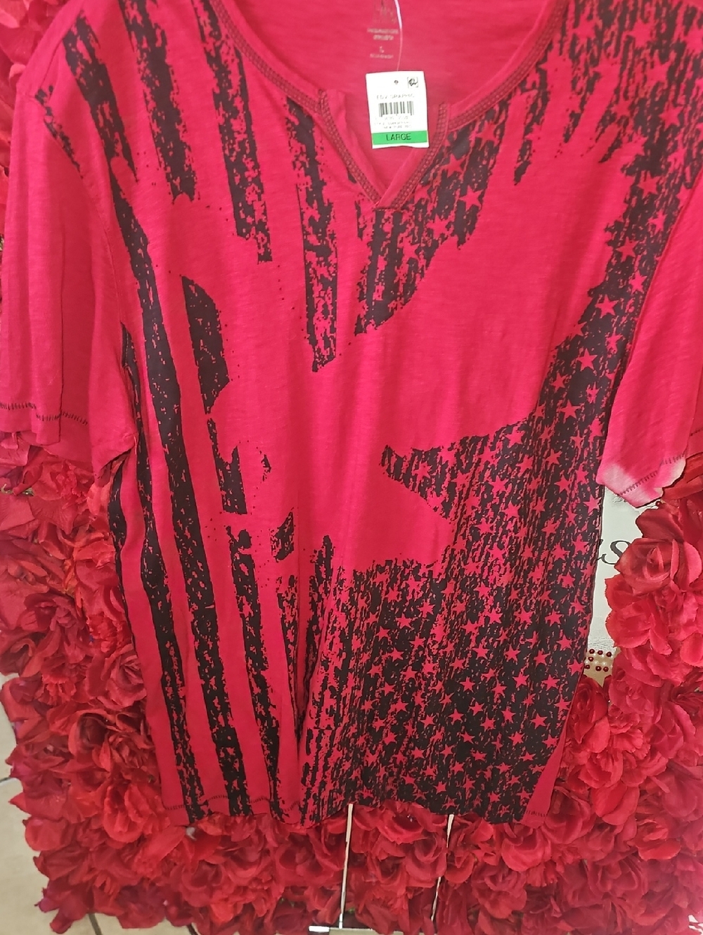 INC NWT Men's Pure Red Graphic Flag Tee Size Large (SLIGHT SUN DAMAGE ON SLEEVE)